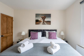 Edgehill City Centre Haven By Icon Living Properties Short Lets & Serviced Accommodation Reading